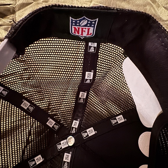 NWT, black SF 49ers cap - Picture 4 of 9